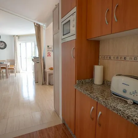 Marina Bella 1f Menyber Apartment