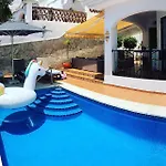 Marina Bella 1f Menyber Нерха